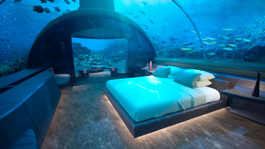 http_cdn.cnn.comcnnnextdamassets180418163431-conrad-maldives-rangali-island-underwater-villa--cmri-usv-bedroom